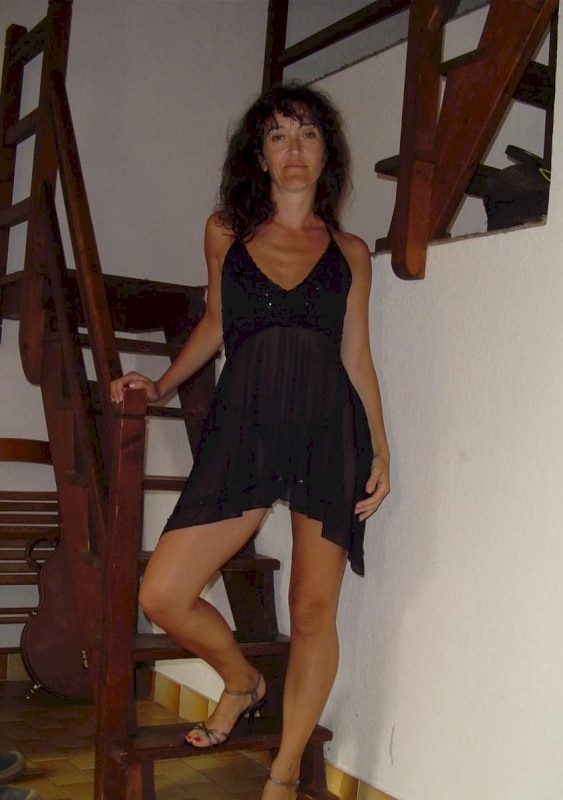 Cougar coquine dominatrice pour homme qui se soumet